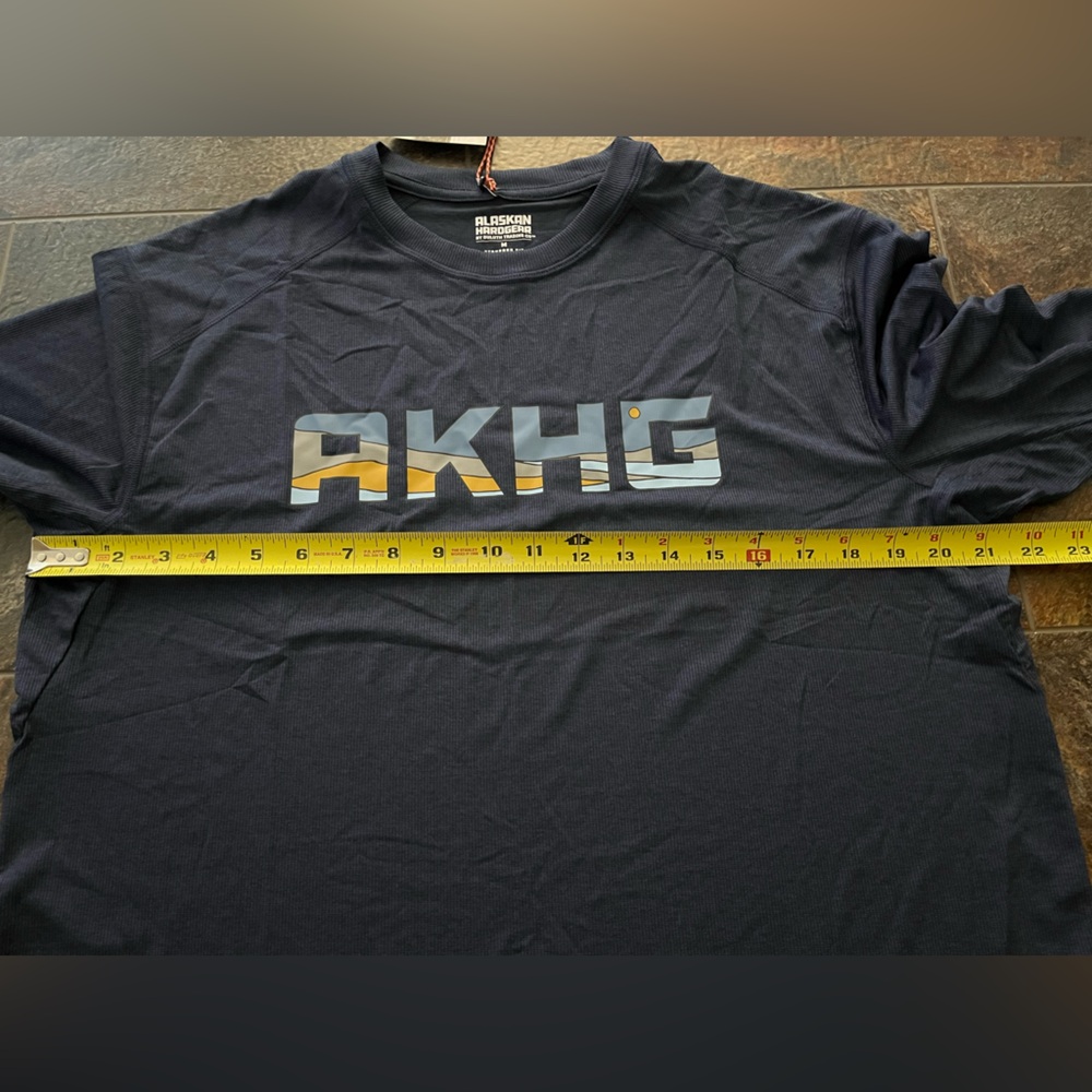 Men’s new Alaskan Hardgear Tun dry long sleeve graphic performance shirt. Medium - Picture 10 of 14